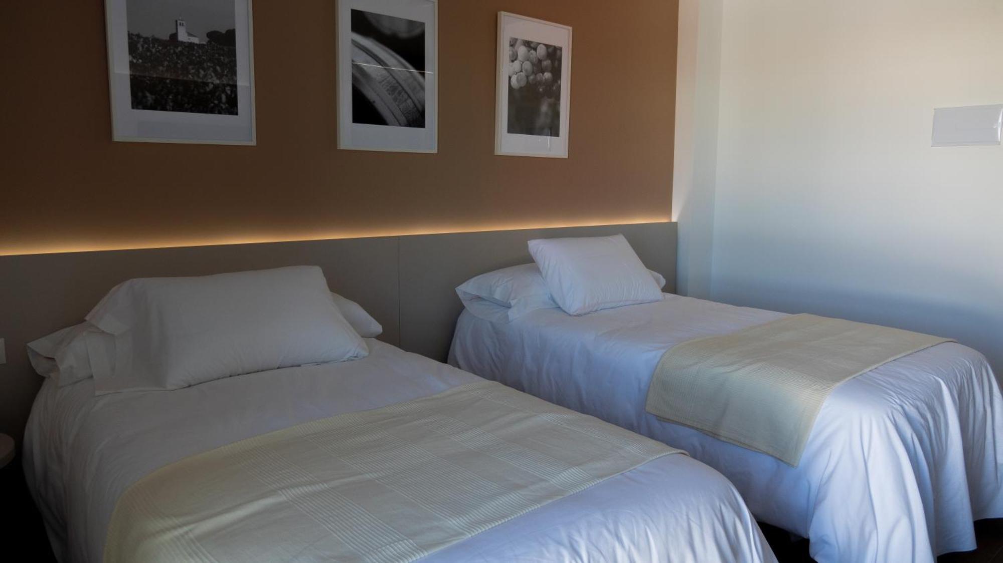 La Hospederia - El Provencio Hotell Exteriör bild