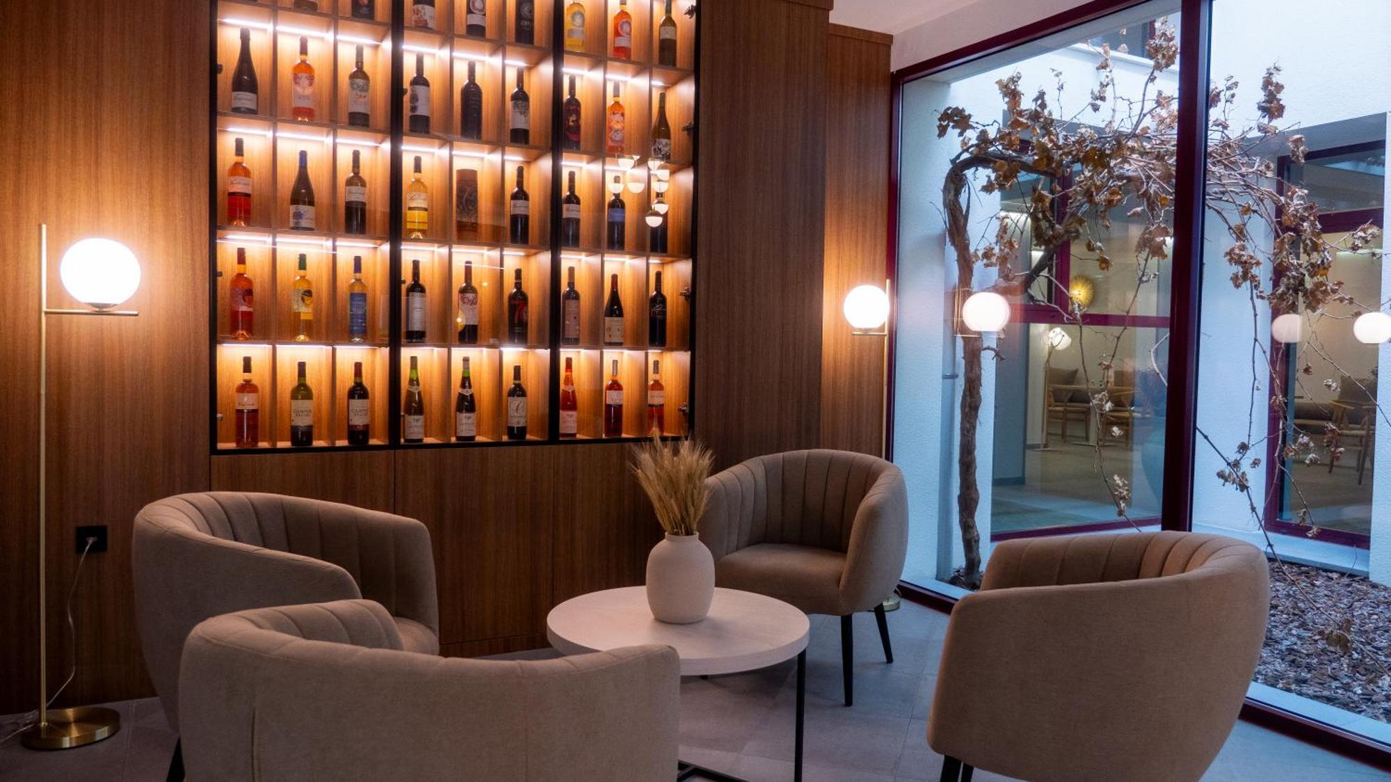 La Hospederia - El Provencio Hotell Exteriör bild