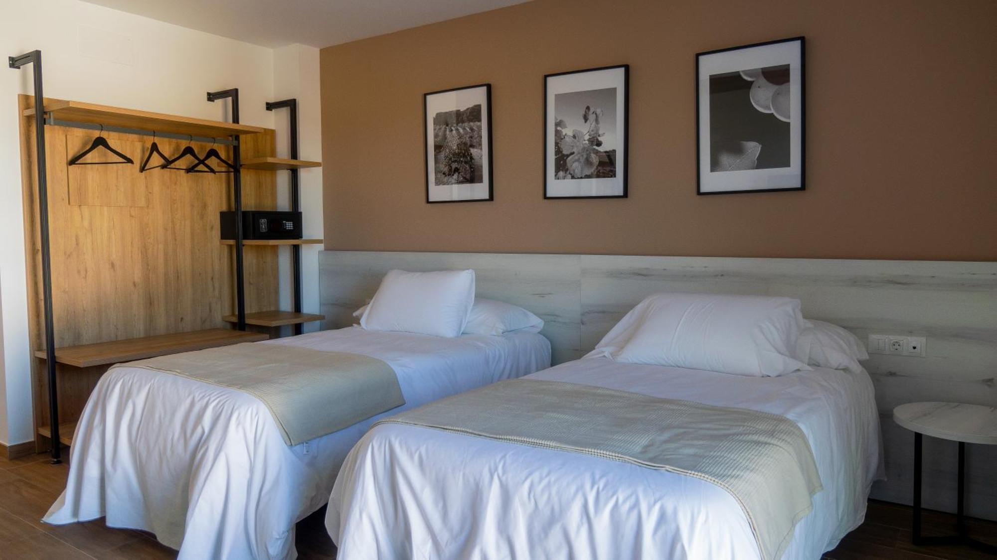 La Hospederia - El Provencio Hotell Exteriör bild